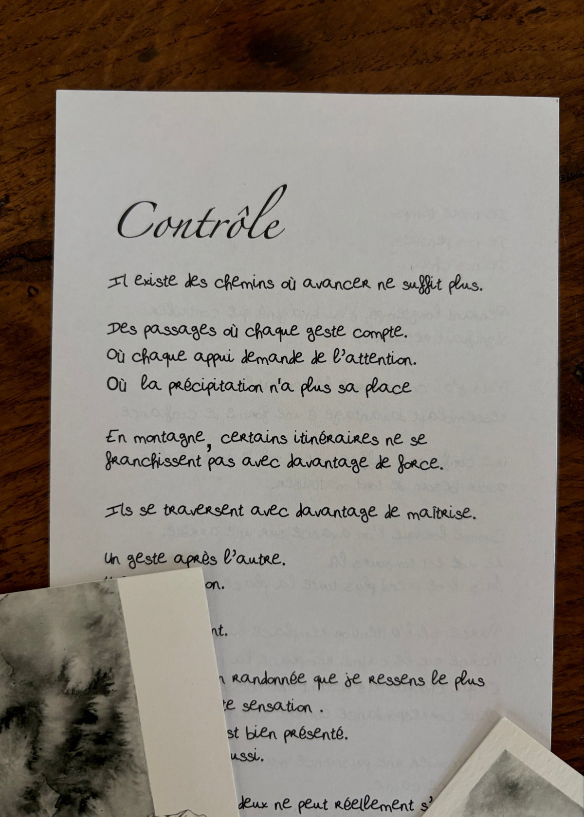 Introduction et début de la lettre du mois de la correspondance à l'encre des cimes sur le thème de l'émotion "contrôle"