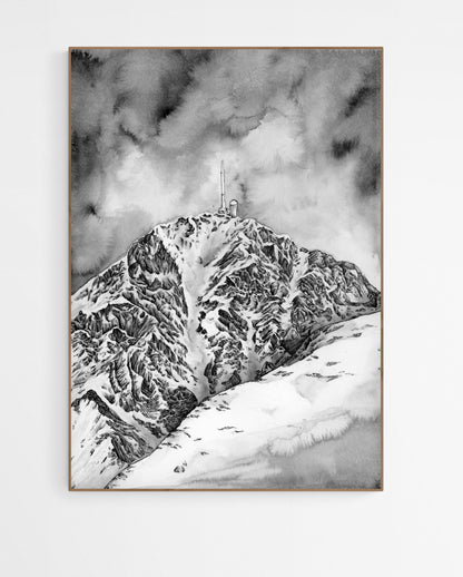 Le Pic du Midi de Bigorre sous la neige au format A4 encadré sur un mur blanc faisant ressortir la force et la profondeur des reliefs de cette montagne emblématique