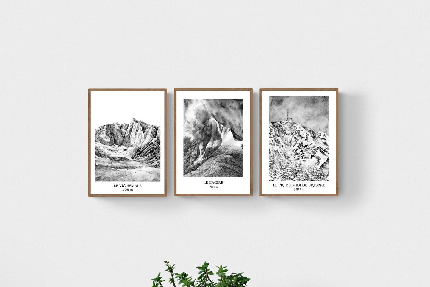 Lot de 3 mini tirages des Pyrénées à l'encre de chine, Vignemale, Cagire, Pic du Midi de Bigorre, 10x14,8cm, peinture noir et blanc Pyrénées