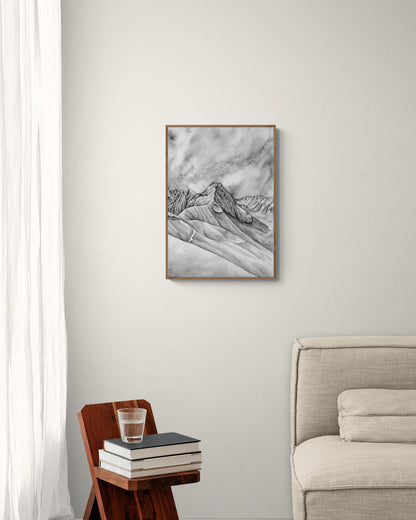 Peinture au format A3 du col et du Pic du Tourmalet peint à l’encre de chine et reproduit sur un papier de haute qualité. Panorama des Pyrénées, affiche décoration murale de montagnes Françaises, oeuvre d art, dée cadeau de Noel randonnée